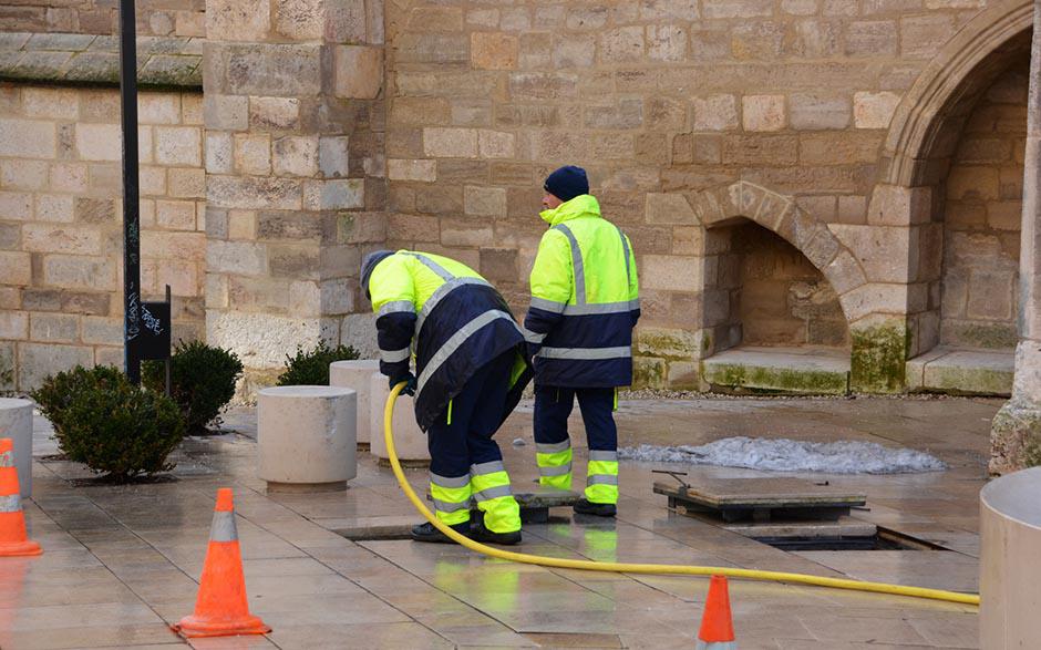 comment déboucher une toilette sans siphon Paris 5